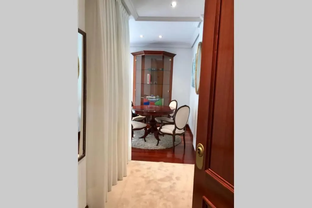 Apartamento PISO ALGORTA+WIFI GRATIS+PARKING.Cerca de BILBAO.