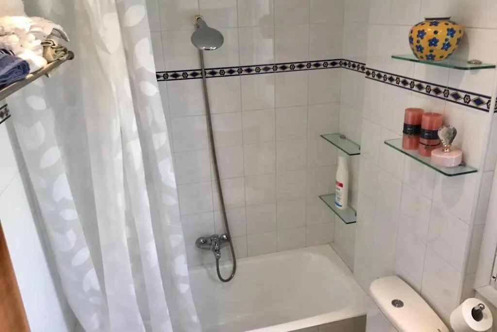 Apartamento PISO ALGORTA+WIFI GRATIS+PARKING.Cerca de BILBAO.