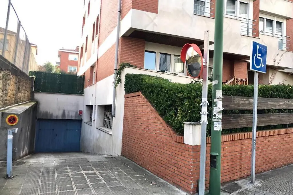 PISO ALGORTA+WIFI GRATIS+PARKING.Cerca de BILBAO.